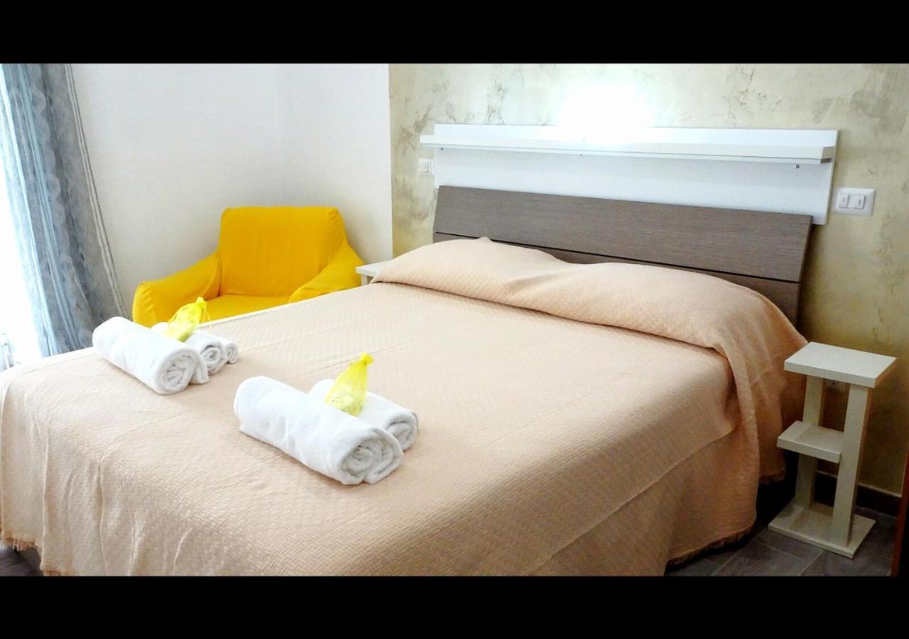 Bed & Breakfast A Capua Adiacente Al Duomo - Il Vicolo エクステリア 写真