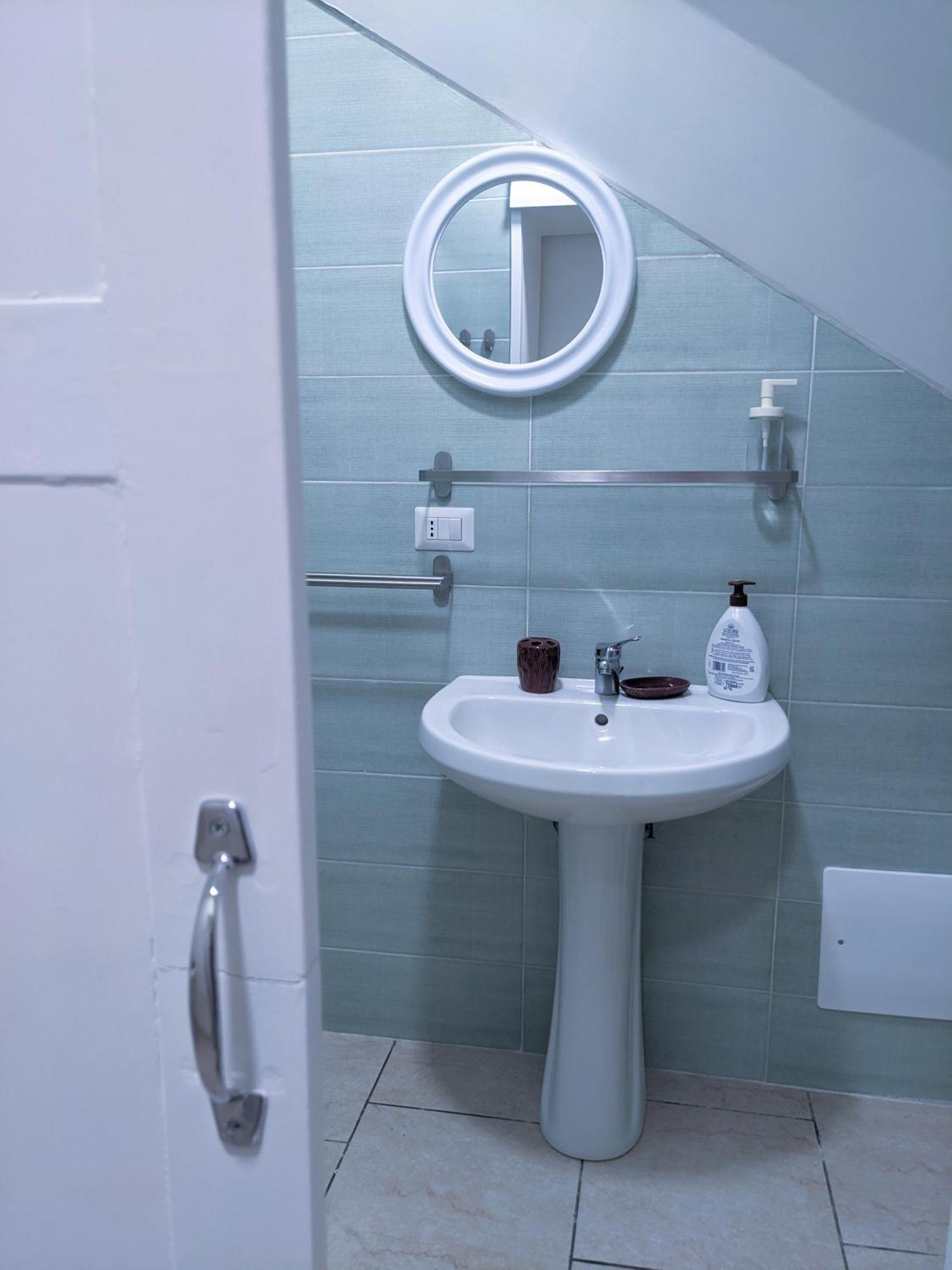 Bed & Breakfast A Capua Adiacente Al Duomo - Il Vicolo エクステリア 写真