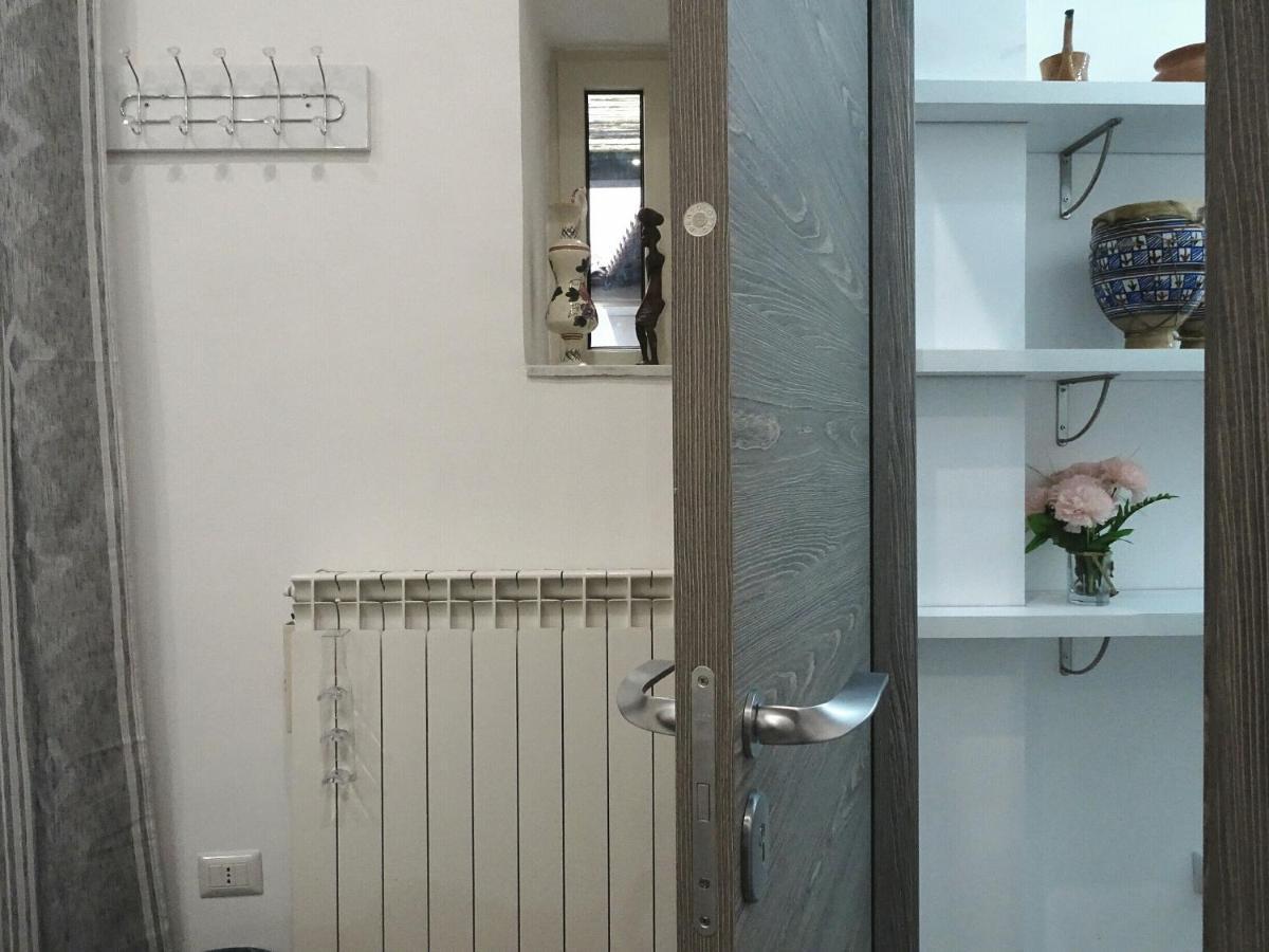 Bed & Breakfast A Capua Adiacente Al Duomo - Il Vicolo エクステリア 写真