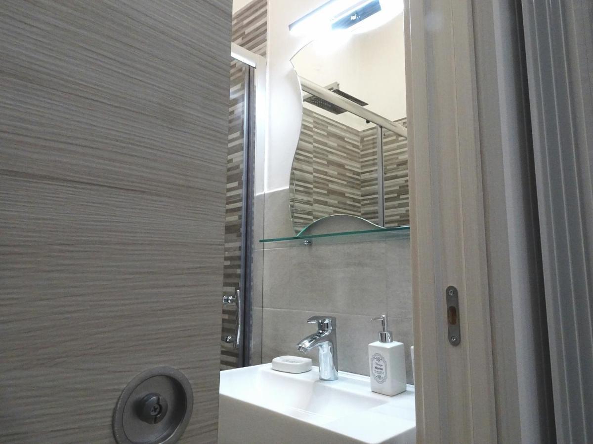Bed & Breakfast A Capua Adiacente Al Duomo - Il Vicolo エクステリア 写真