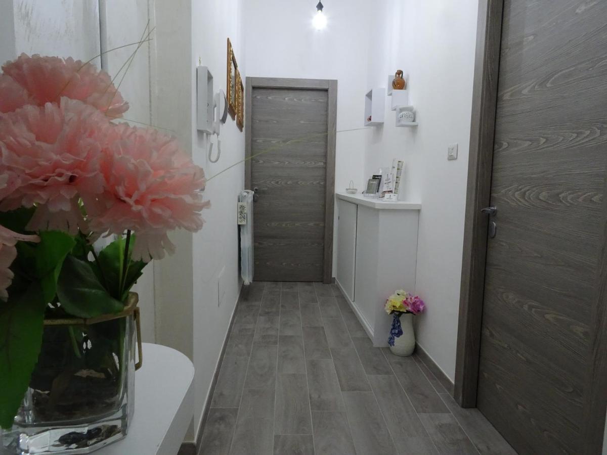 Bed & Breakfast A Capua Adiacente Al Duomo - Il Vicolo エクステリア 写真